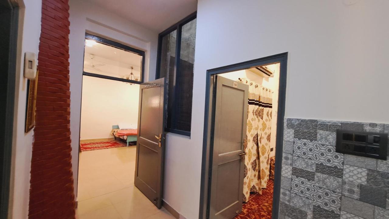 Sufi Khandar Home Stay Ню Делхи Екстериор снимка