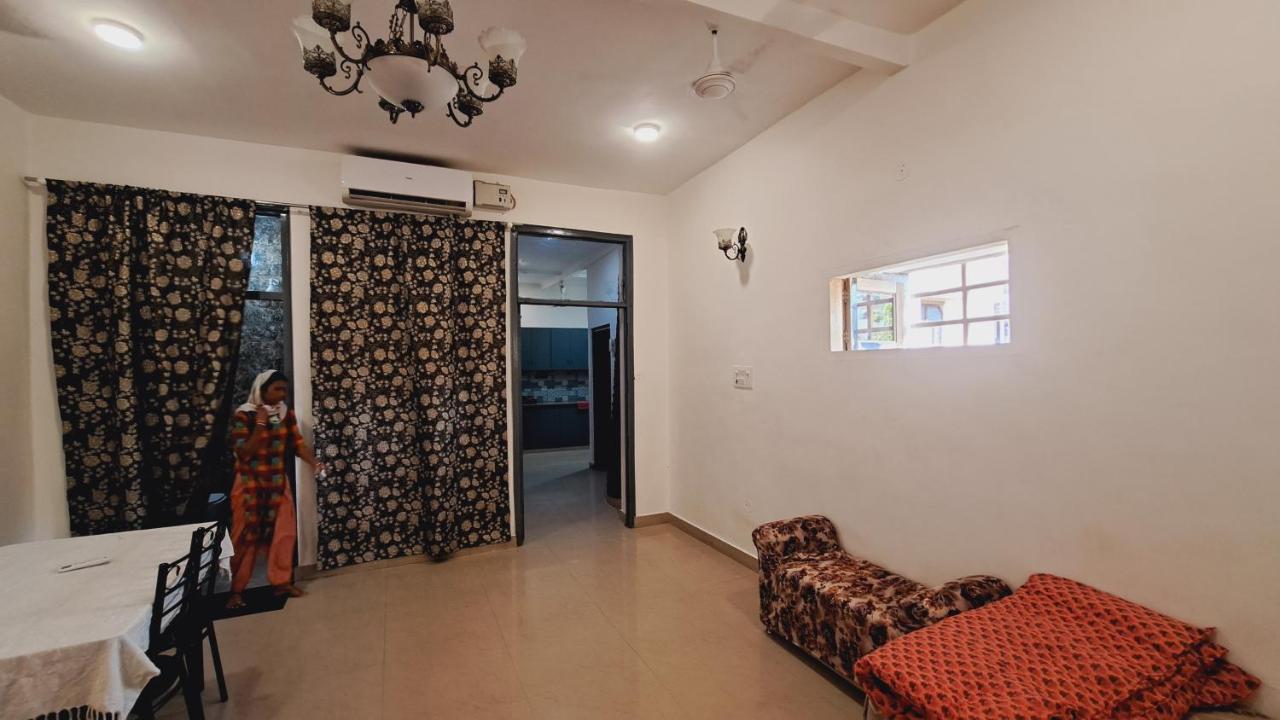 Sufi Khandar Home Stay Ню Делхи Екстериор снимка