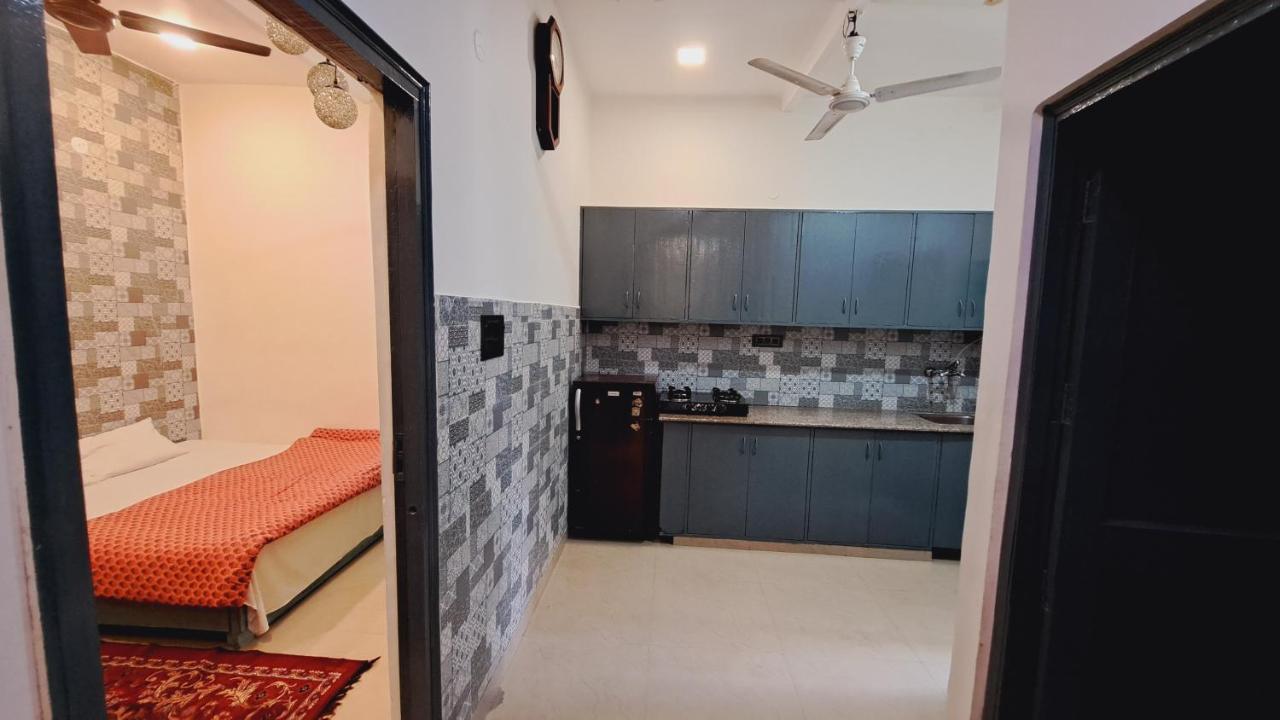 Sufi Khandar Home Stay Ню Делхи Екстериор снимка